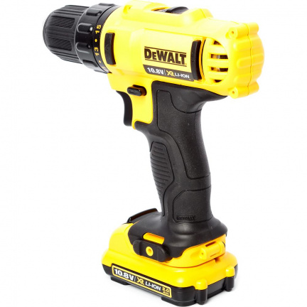 Аккумуляторная дрель-шуруповерт DeWalt DCD710D2