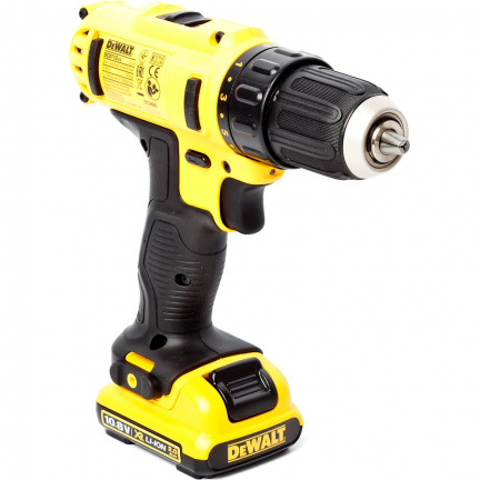 Аккумуляторная дрель-шуруповерт DeWalt DCD710D2